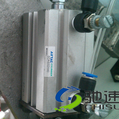 自动锁螺丝机进口气缸